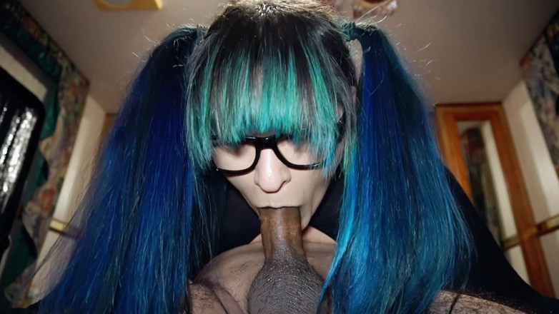 VickyVixen: Goth Brat Sucks You Dry
