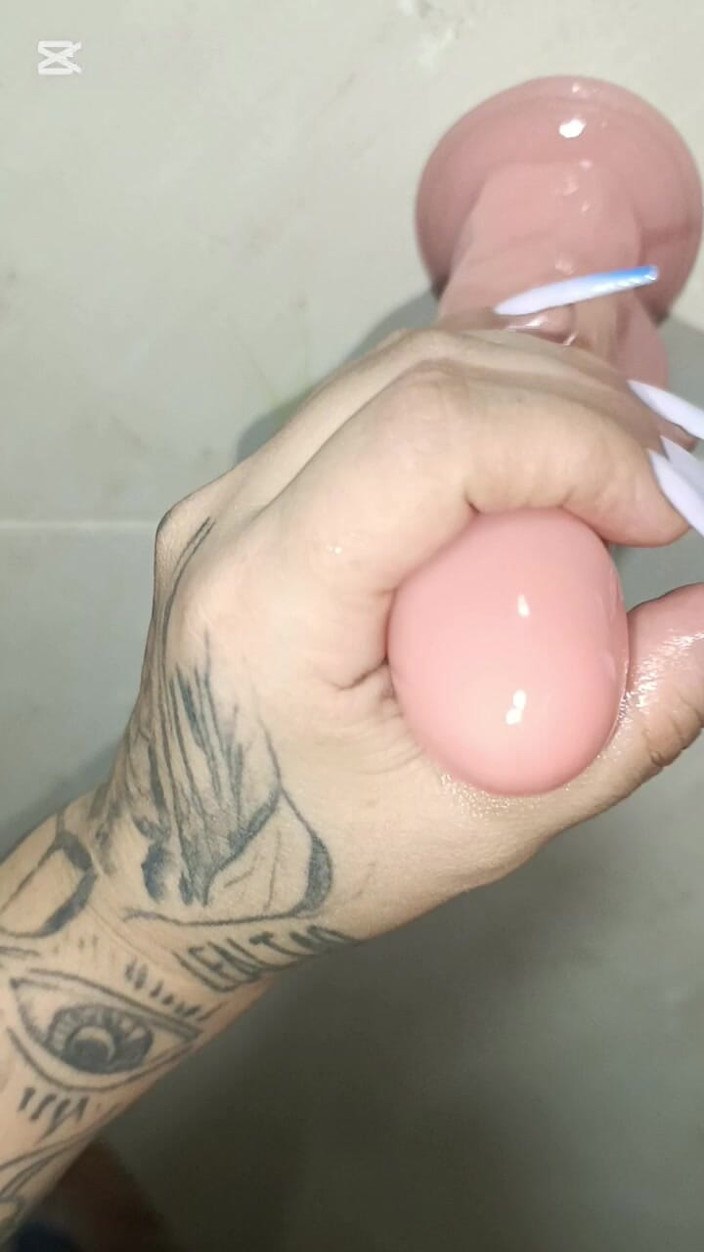 Dalyla: Masturbo Ami Padrastro