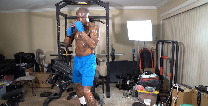 Hallelujah Johnson: 拳击锻炼 有许多训练系统可用于构建阻力训练计划