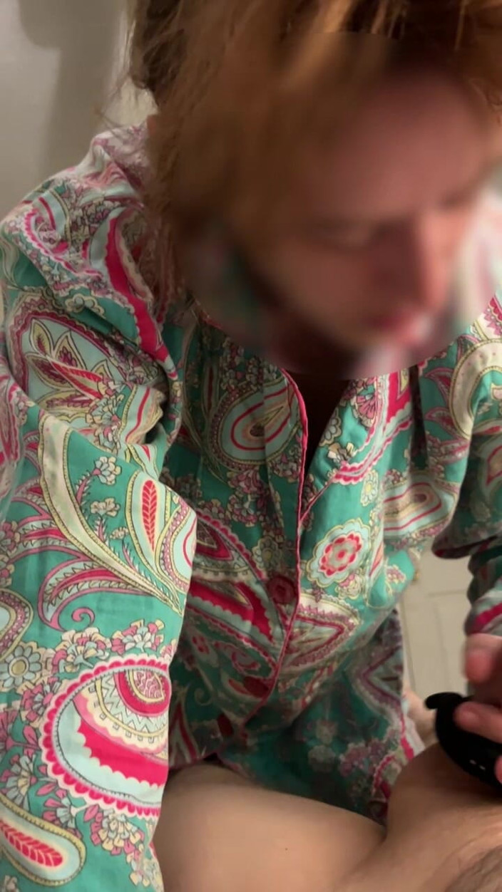 IntimateIsles: POV Blowjob