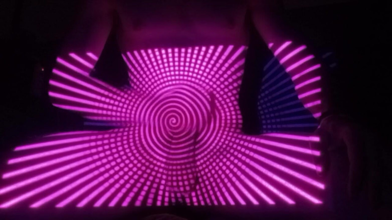 joerudgert: Masturbuj se mnou v temné místnosti