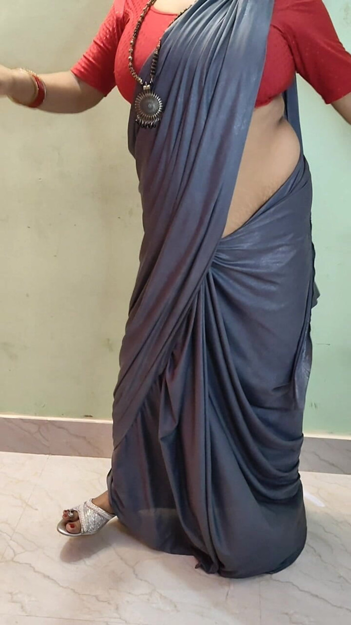 Kavita suman: 인도 비 마누라 Saree 블라우스 페티코트 누드 댄스