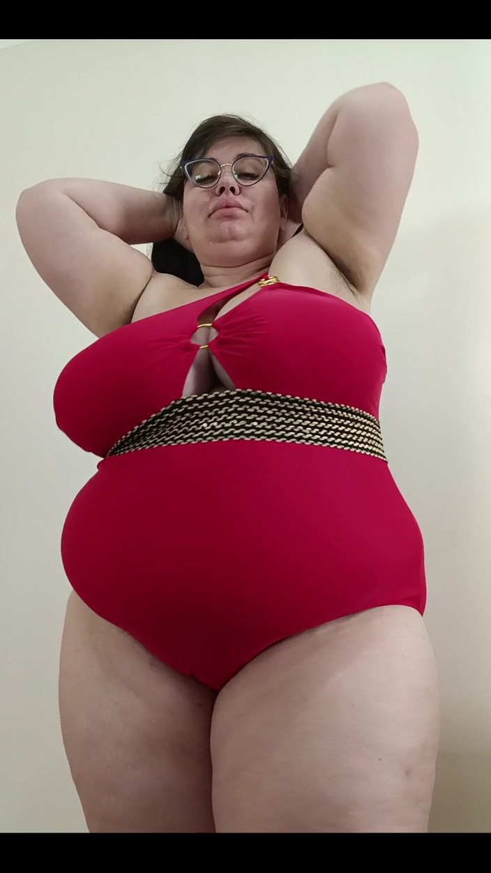 Nina Doll: Новый красный купальник