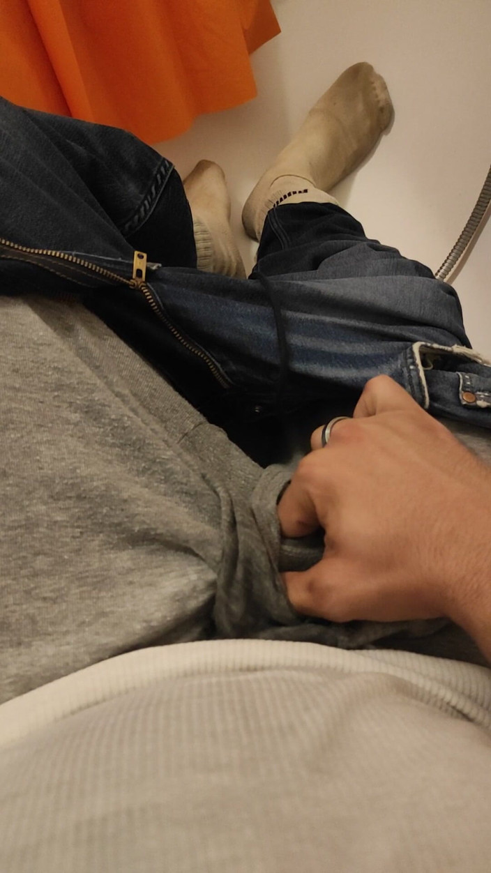 SmokedAlloy2: Vuile varkenshamer erop, pissen en sokken toilet