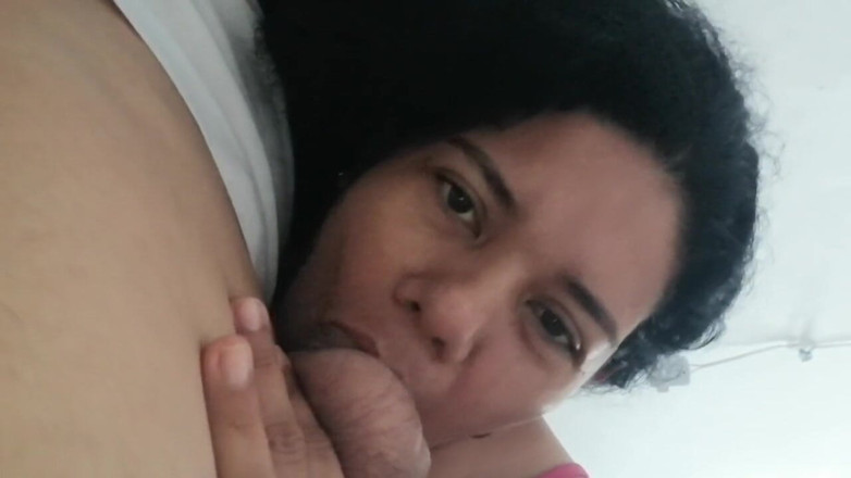 Valkyrieandluigy: Niets beters dan een pik helemaal in je keel zuigen