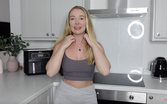 Brea Rose: Büyüme Kolyesi