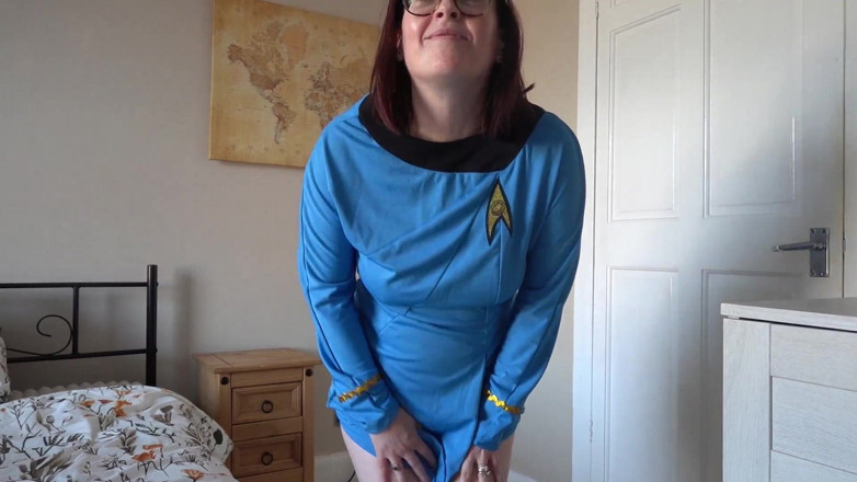 Littlevixen: Striptease in Star Trek Cosplay Nurse Uniform