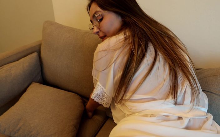 Alina Rai: La madre del mejor amigo: casos de desareo de leche...