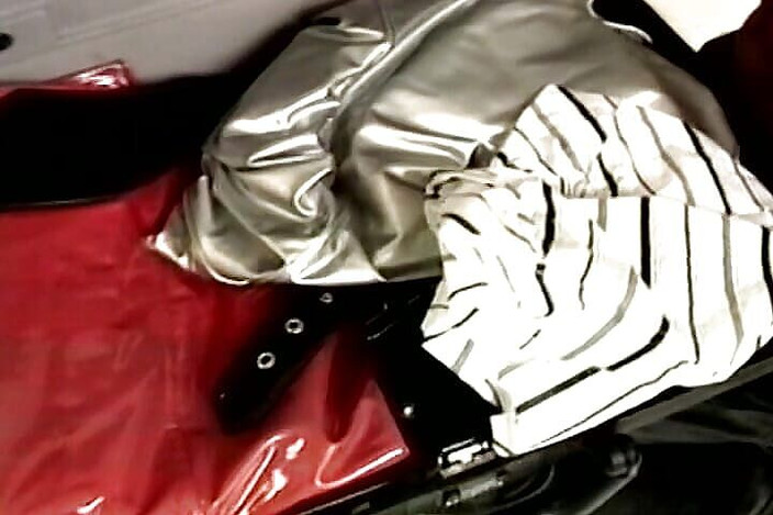 Planete Francaise: 従順な女性は、これらの男性に従う必要があります