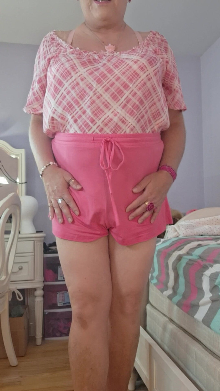 Victoria Lecherri: Soft Curvy and Plump T-gilf Waiting for Her Hot Young...