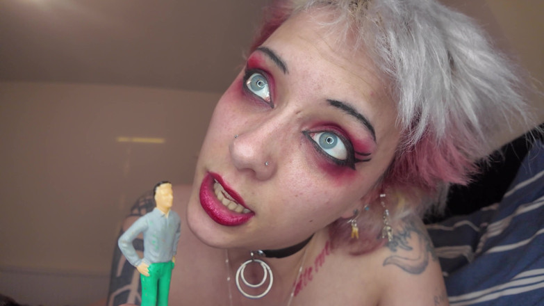 Glitterqueen1999: Mijn versnipperde stiefbroer