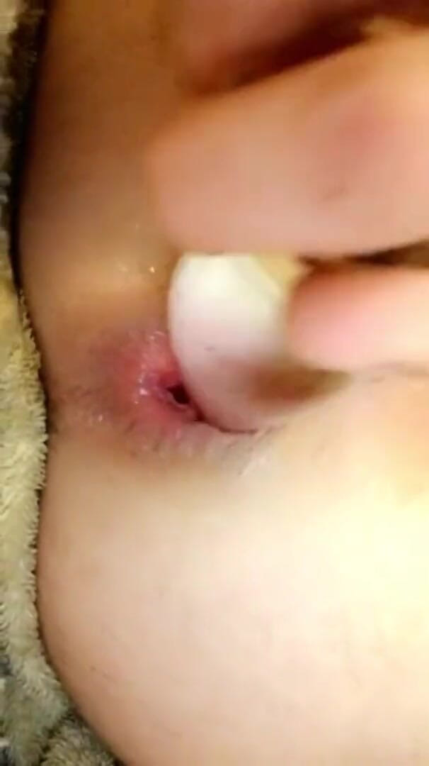 Bottomfemboi: Stuff my butt with a plug. yummy