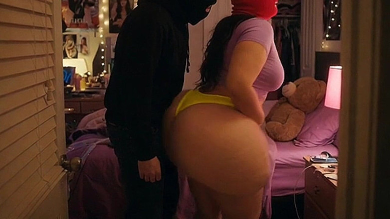 Animate golden: Big Ass Latina in Tight Yellow Leggings Gets Pressed in...