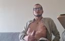 Fitguywithbigdick: Nerdy Guy with Big Dick