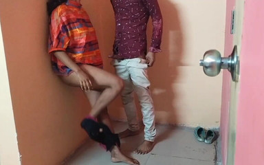 Fantacycutting: Mijn stiefbroer neukte me in de hoek