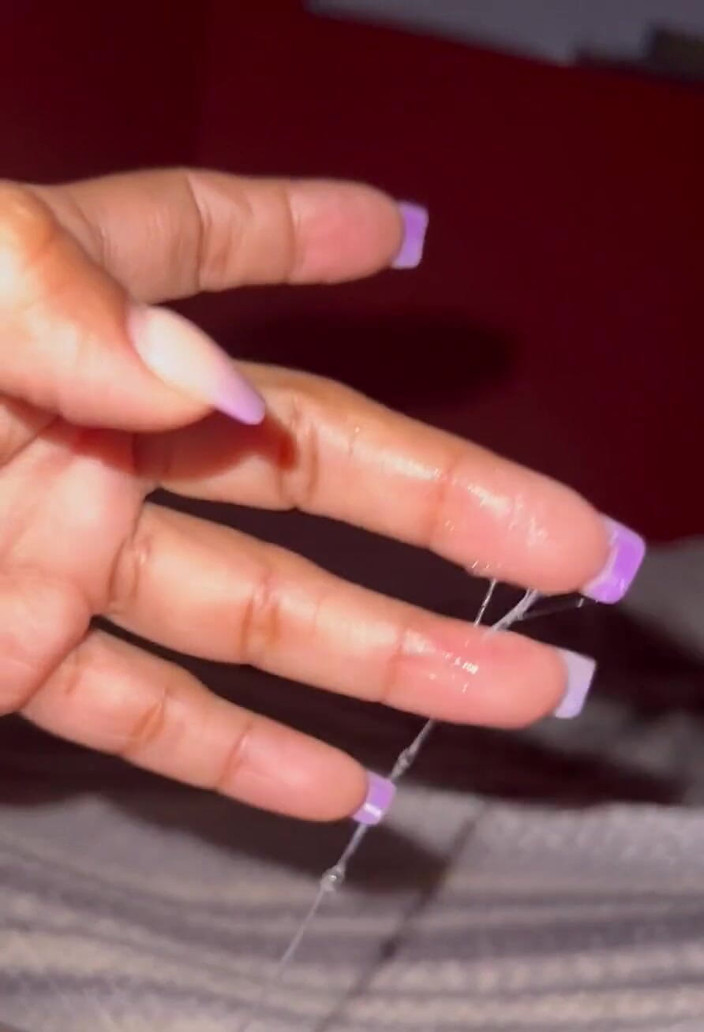 Leyne Rodriguez: Degetele mele în timp ce mă uit la un porno