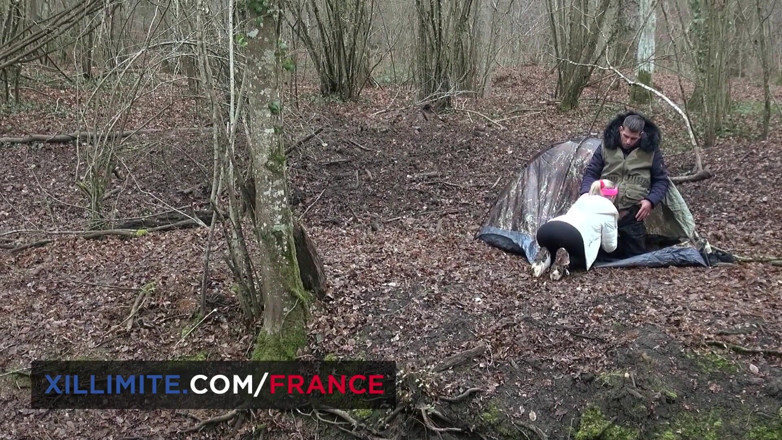 Made In France: Sexy přestávka se sexy blonďatou dívkou během lovu