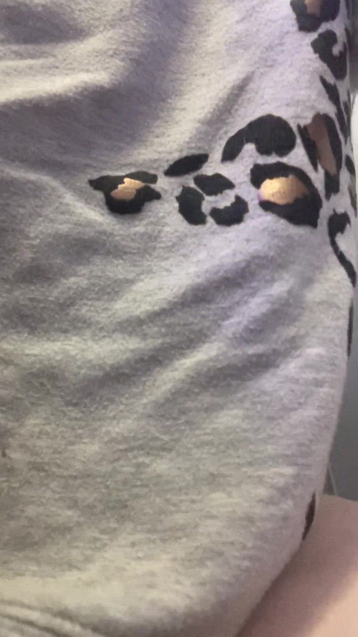 Pissing Paradise: Огромный моча в самолете