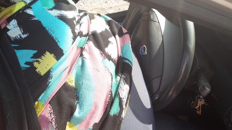 SSBBWLadyBrads: BELLA DONnona SSBBW lotta per adattarsi in auto + papere