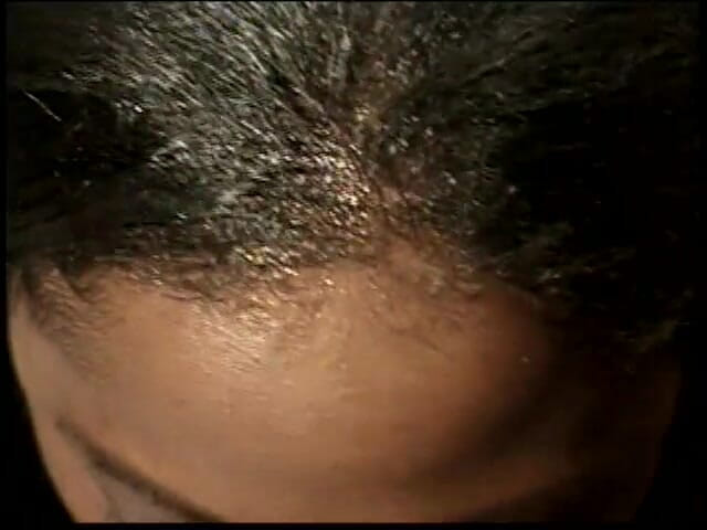 Dangerous Teens: 黑人小妞在办公室里享受坚硬的鸡巴