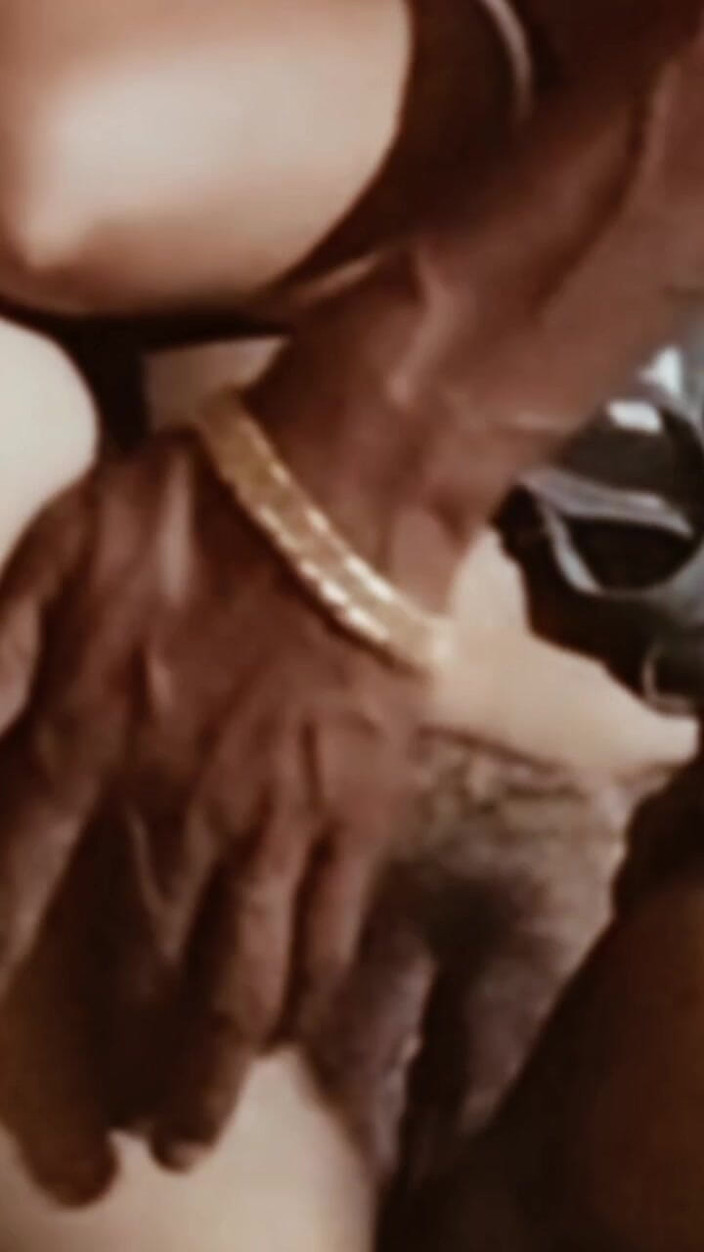 Rajdelhi97: 친구 마녀와 섹스하는 새로운 바비 섹스 비디오