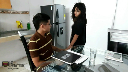 tommyy: Sexig ung flicka knullas av styvbror med stor kuk - porr...