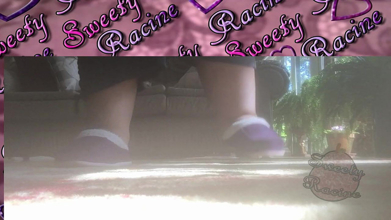 Sweety Racine: Obří SSBBW chodidla chodí