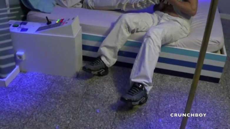Crunch Boy: Matt Kenedy ošukaný Kaderem, nejlépe dominantním arabským hetero zvědavcem
