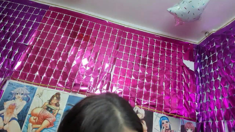Ariana Unicorn: ฉันชอบเขย่ามันใส่หน้าคุณ