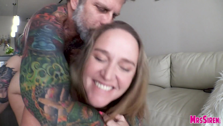 Siren XXX Studios: Tattooed stud fucks chubby wife