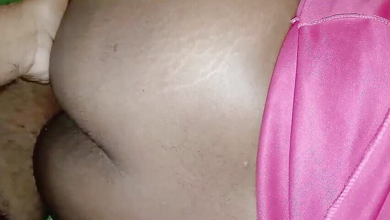 Casalsaodaporra: Verklig homebody som delar knubbig fru med en vän