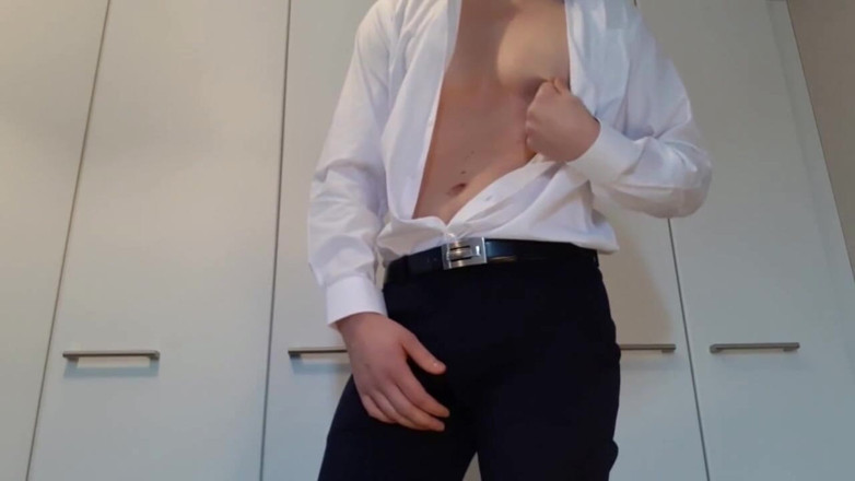 qaz11: Handjob on camera - 550