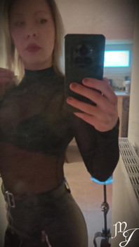 Nylon and Leather Fetishes - Mistress Julia