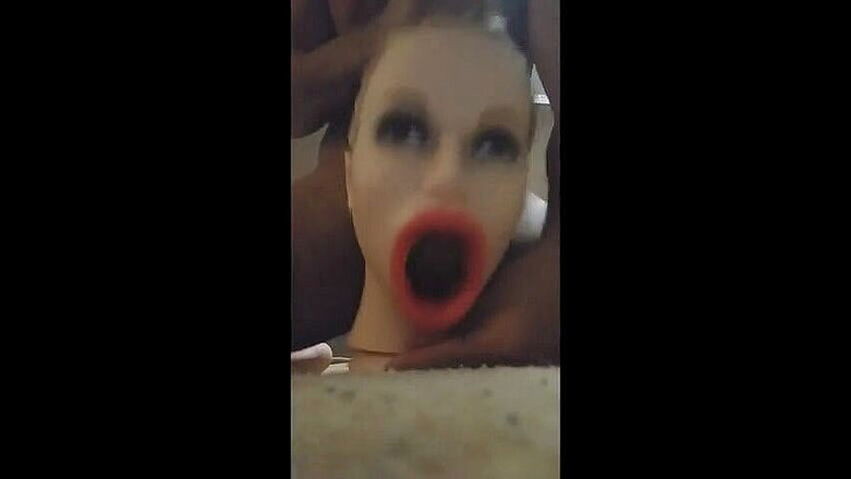 Naxy: Merebut rambut dan orgasme tekaknya