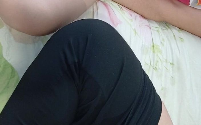 Lesbian-candys: Три одновременно громких пульсирующих женских оргазма