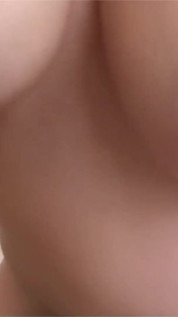 Curvă grasă excitată cu țâțe mari