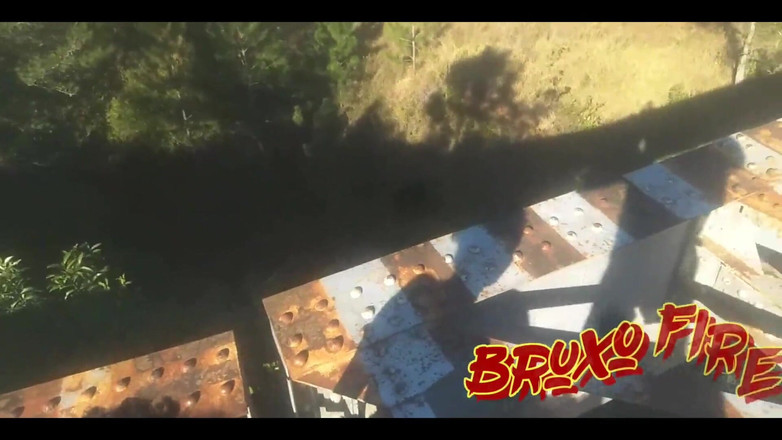 Bruxo fire: Bombomd4 mahu berkongkek di jambatan... Pengawal tiba!! Tonton N Xvideos...