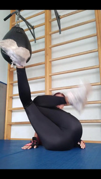 She Loves to Show off