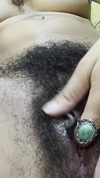 [close up] Latina Arab Goddess Fingering Her Own Hairy Pussy to Orgasm