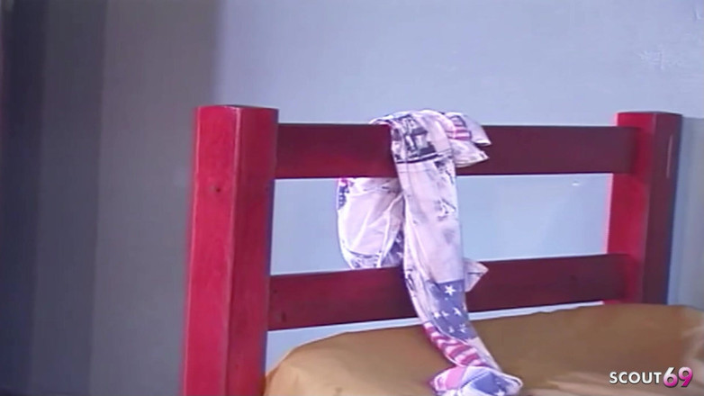 Shemale TS Collection: Shemale xinh đẹp bị hàng xóm quyến rũ và bí mật đụ...