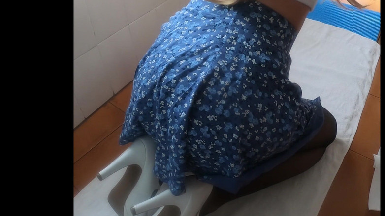 Ane Get Horny: गांड के चेहरे पर खुद का वीर्य और पेशाब! मैंने वास्तव में इसका आनंद लिया