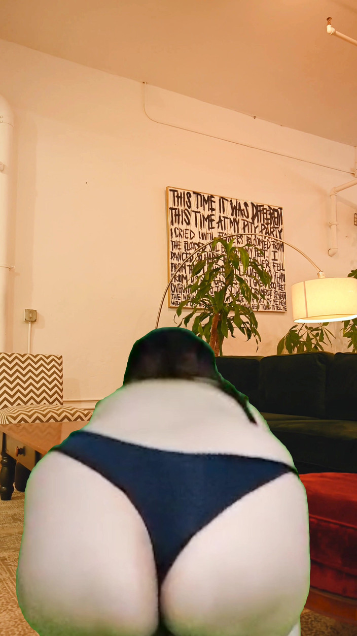 TestyFoundation: हॉट भारतीय नौकरानी अपनी चूत स्वीट के साथ खेल रही है