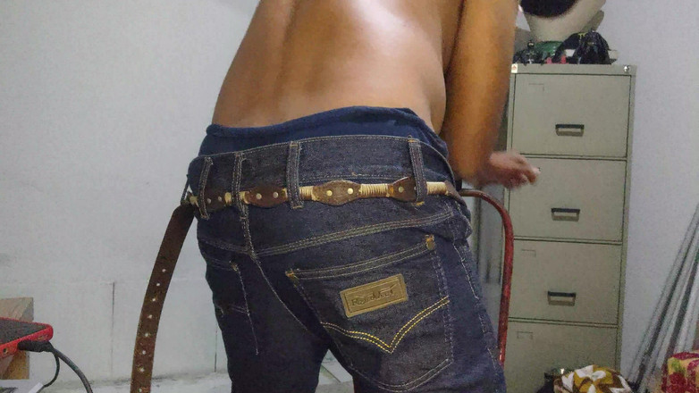 Stink HairyMale: 후장을 뚫고 담배를 피우자? 1부