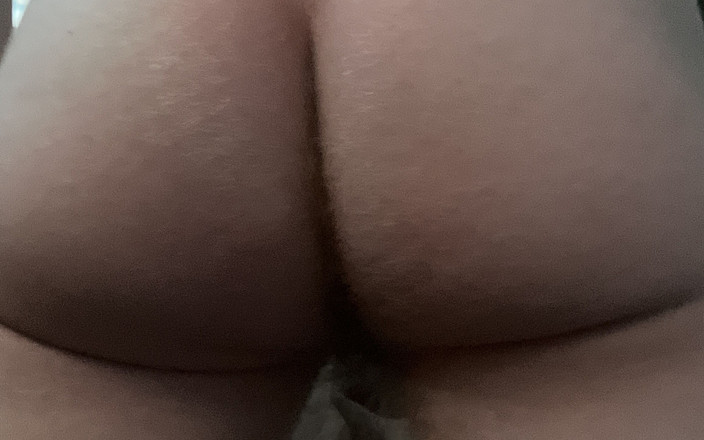 ConnerSylesxx: Il giovane ragazzo mette giocattoli nel suo stretto anale