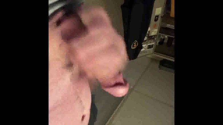 Tatted Daddy: マスターベーション射精