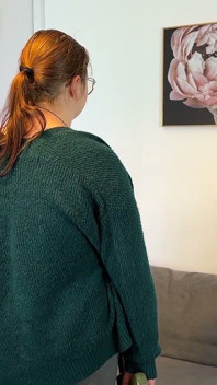 Vi gör ett hål i hans bollar! En deformerad köttbit? - Dave Moon - Mia - Bbusting (ballbusting)