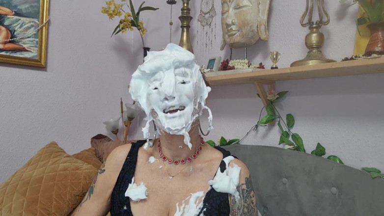 Melissa Johnson: I Am Your Pie Slut!