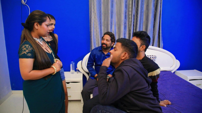 Triflicks: Fundraisers shromáždili dar z vagíny madam