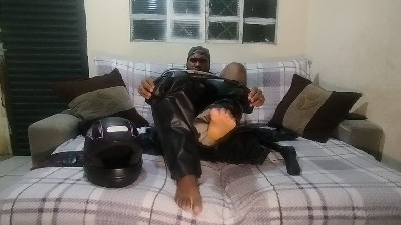 TheBlacKHunterr: Motorista, llé a casa con el deseo de jugar