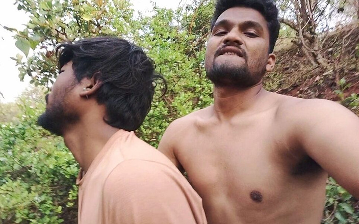 Xtremee: Dva automechanik se zastaví na silnici a přijíždí do lesa...